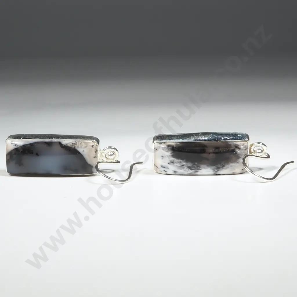 Sterling Silver Agate Drop Earrings. Image 1++