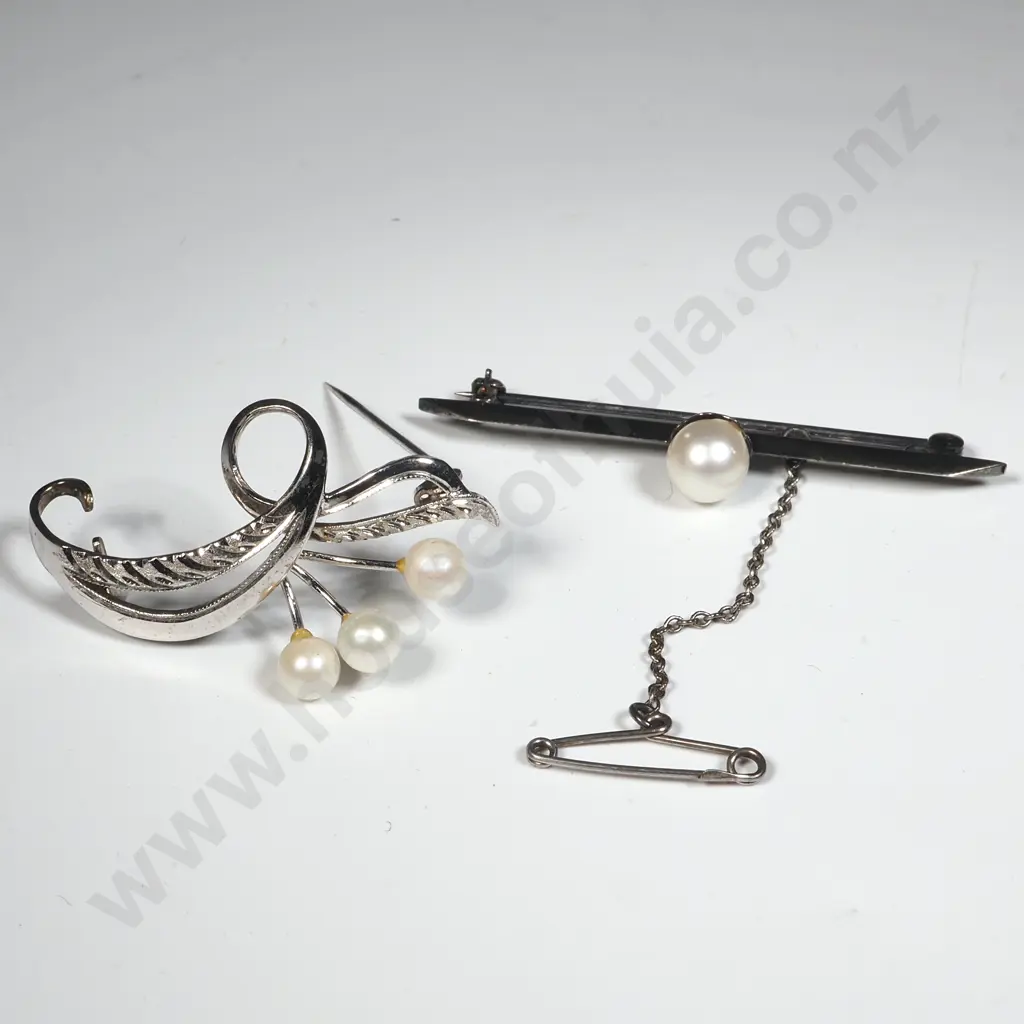 Two Sterling Silver & Pearl Brooches. Image 1++