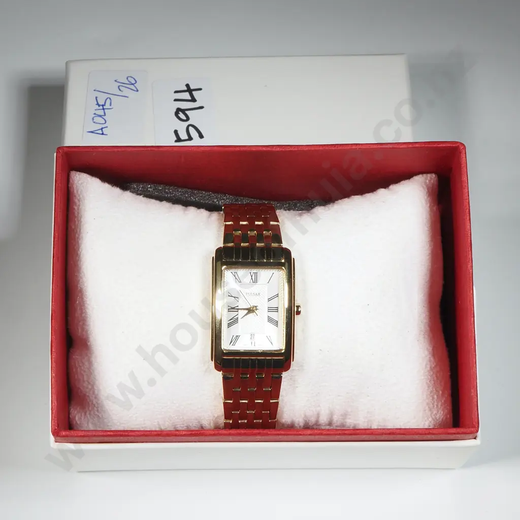 Ladies Cased Pulsar Watch - Untested  Image 1++