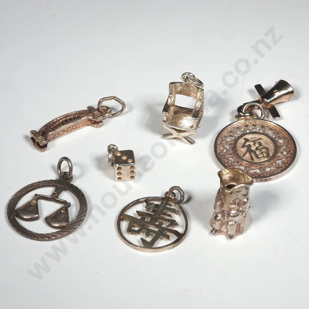 Assorted Lot of Sterling Silver Pendants. Image 1++