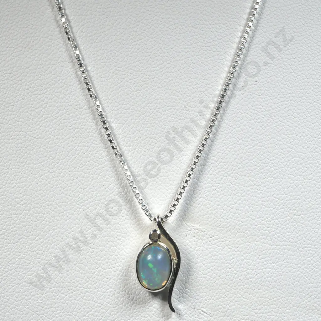 Sterling Silver Opal & Diamond Pendent & Chain. Image 1++