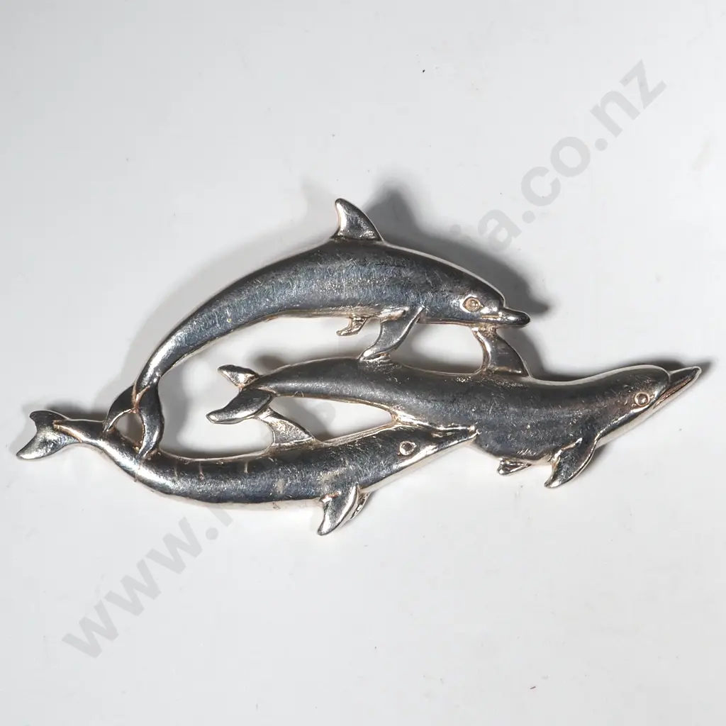 Sterling Silver Dolphin Brooch. Image 1++