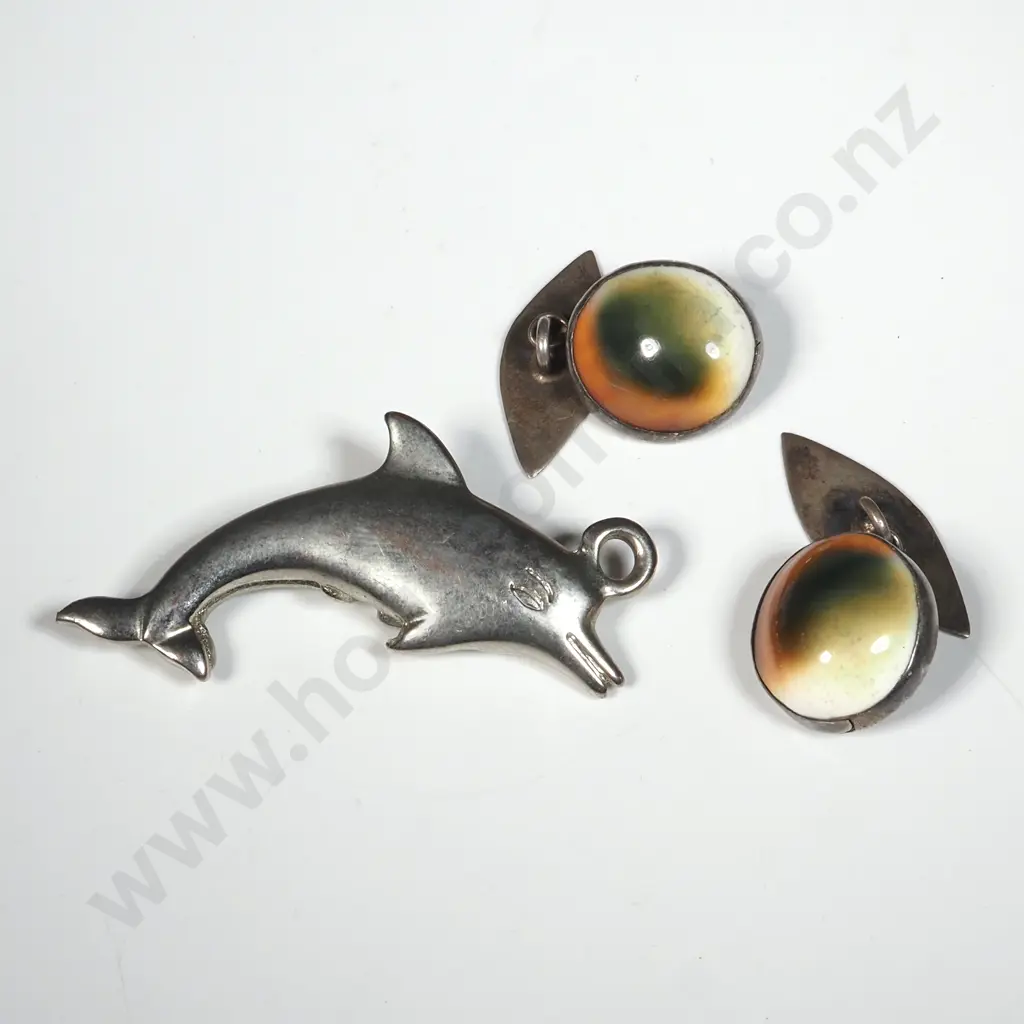 A Pair of Sterling Silver Cats Eye Cuff Links & a  Metal Dolphin Pendent w Paua Insets. Image 1++