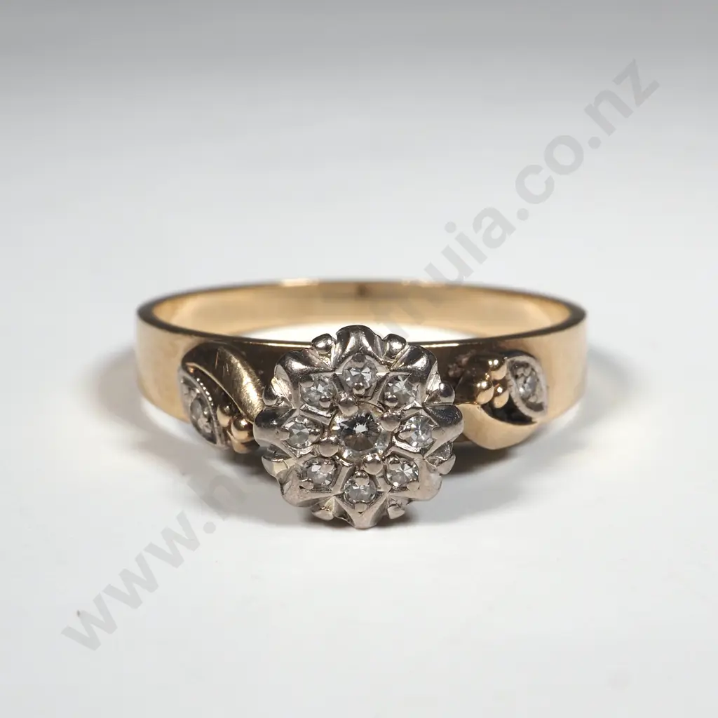 9ct Gold & Diamond Ring Image 1++