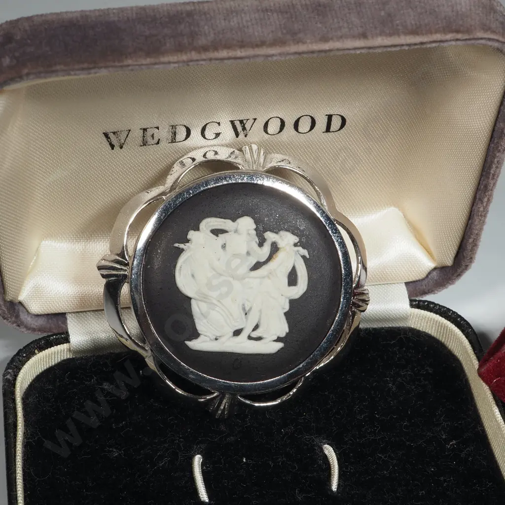 Sterling Silver Elephant Charm & A  Box Circular Black Wedgwood Brooch Image 1++