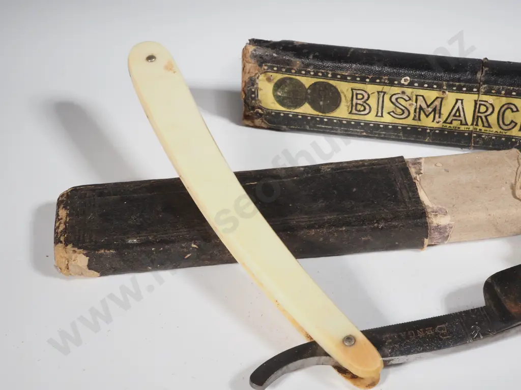 Two Cased Strop Razors. Image 1++