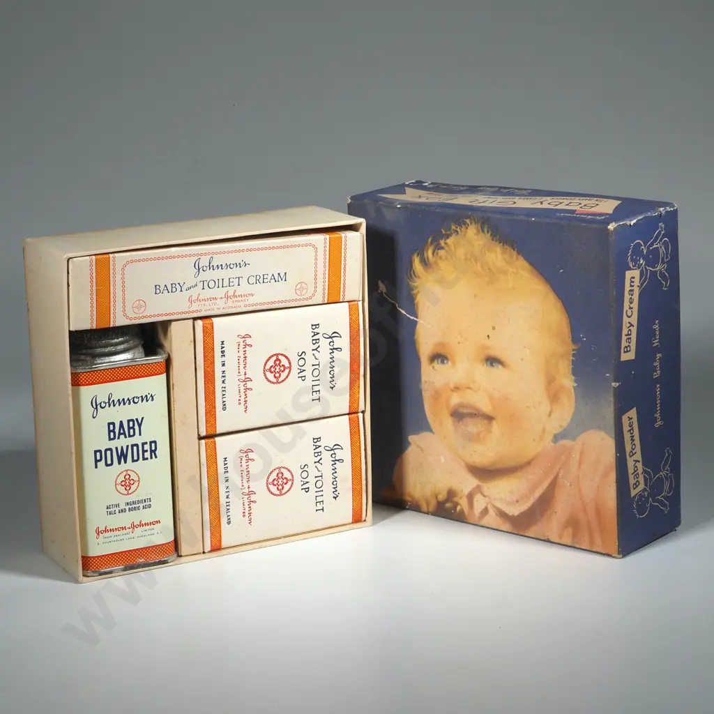 Johnson's Baby Gift Box w Original Contents. Image 1++