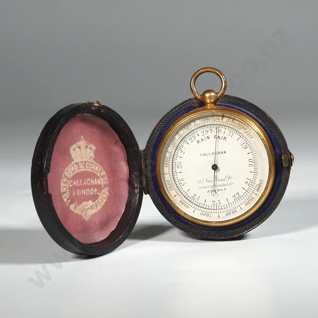 Antique Pocket Barometer w Leather Case. Image 1++