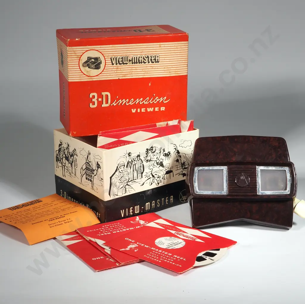 Vintage View-Master-Dimension Viewer Model E in Original Box. Image 1++