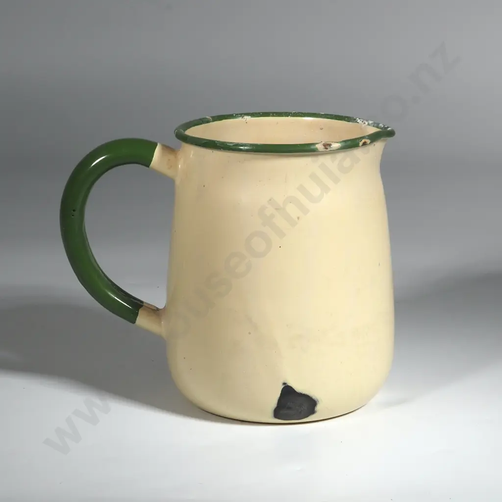 Vintage Enamel Green/Cream Two Litre Jug. Image 1++