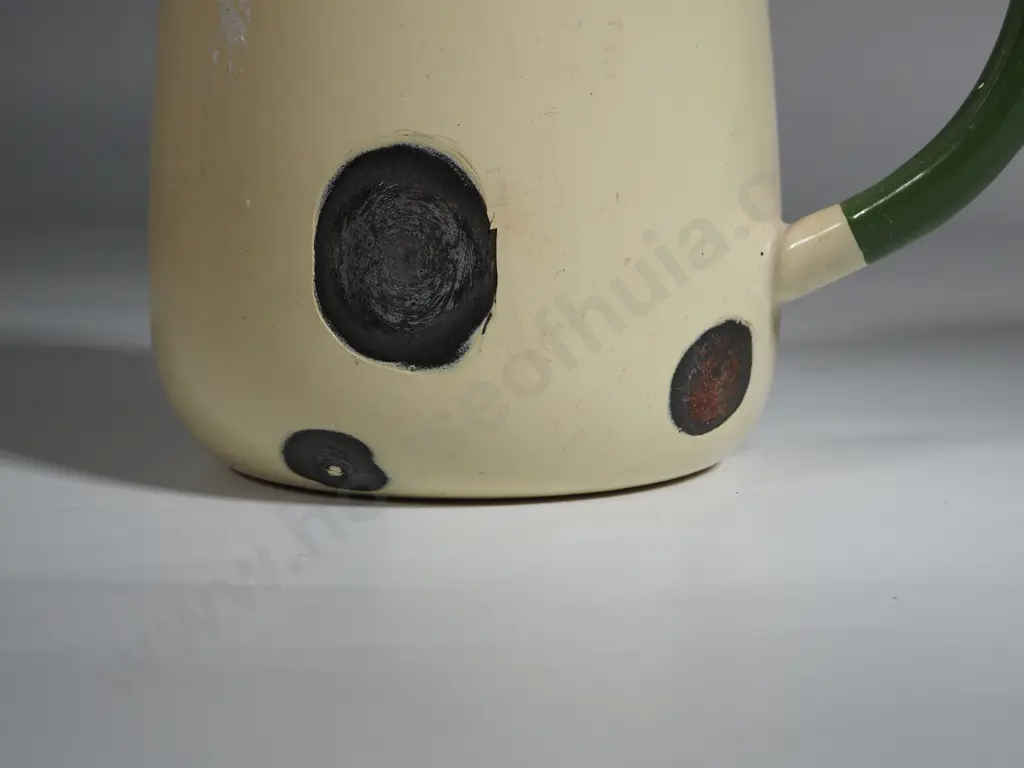 Vintage Enamel Green/Cream Two Litre Jug. Image 1++