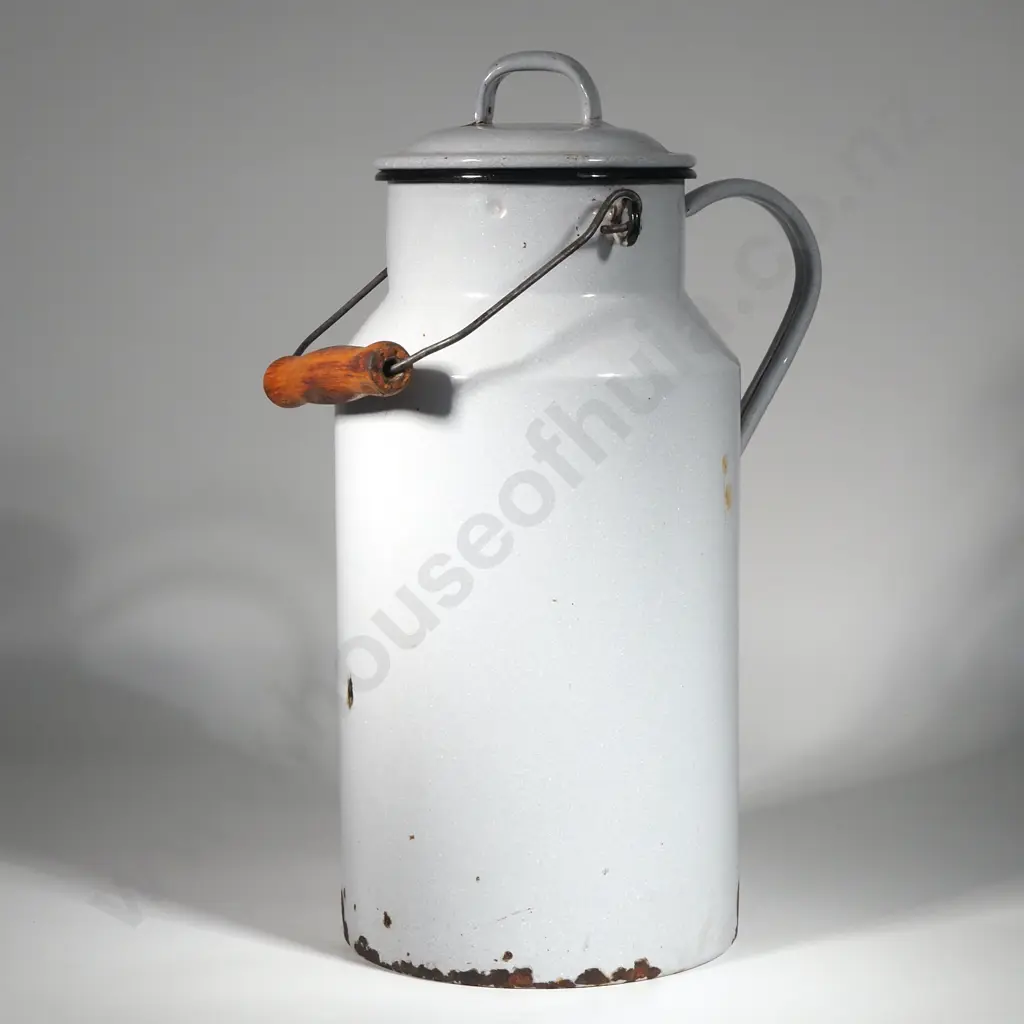 Large Blue/Grey Enamel 8 litre Jug w Handle & Lid. Image 1++