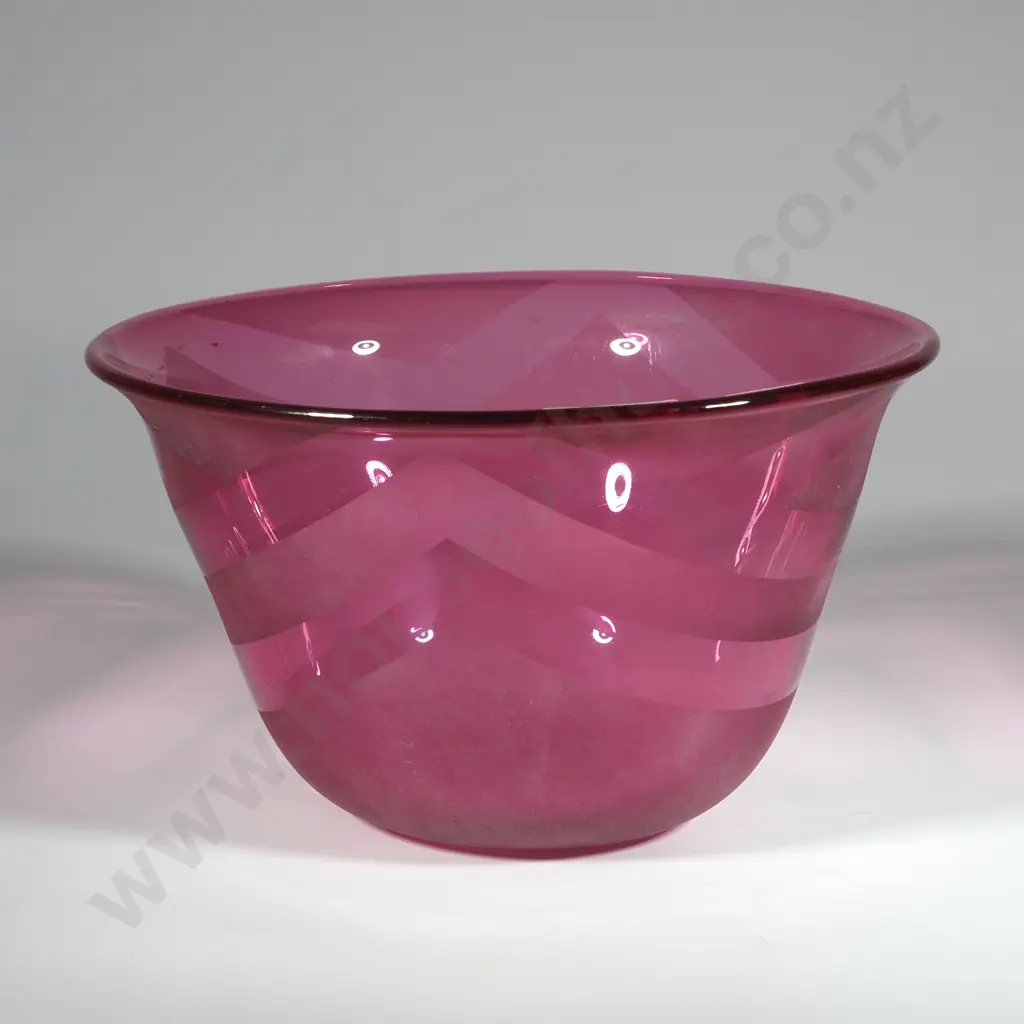 Red Art Glass Bowl w Fronted Geometric Designs. Image 1++