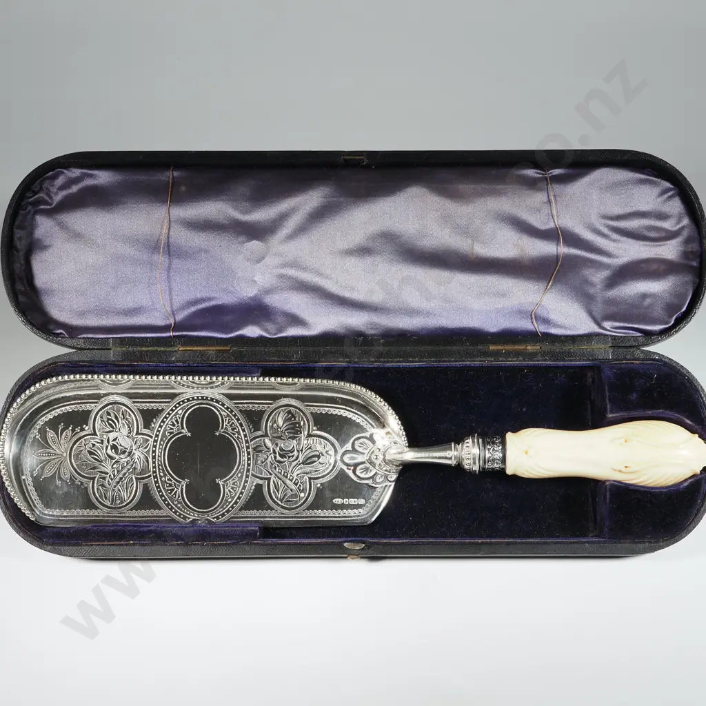 Cased S/P Victorian Crumb Tray. Image 1++