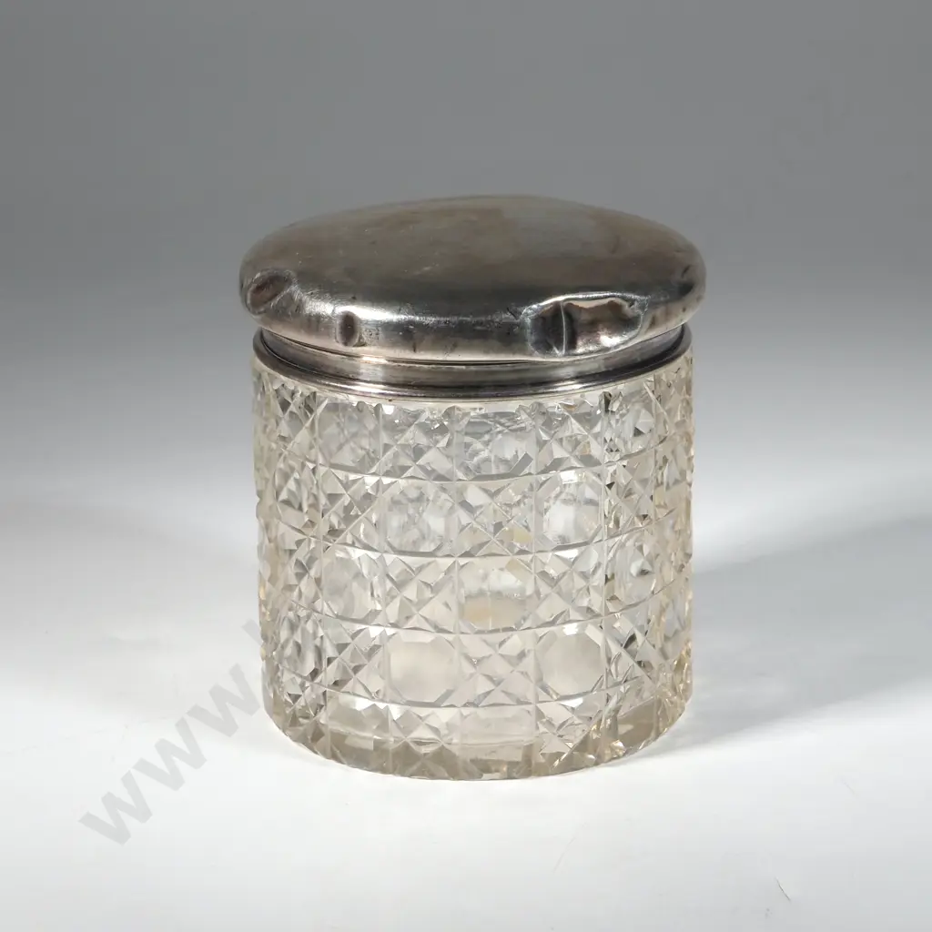 Sterling Silver Dressing Table w Hobnail Glass Base & Sterling Silver Lid. Image 1++