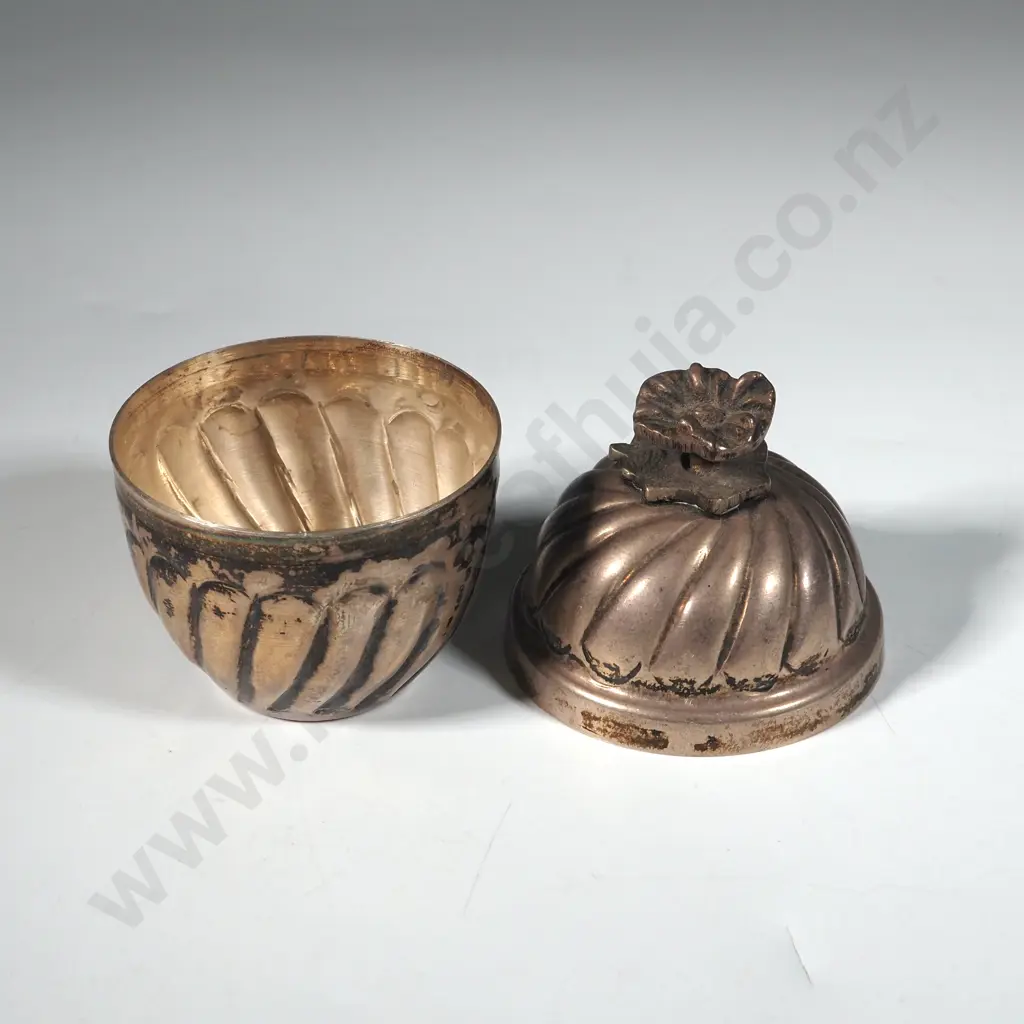 Mid-Century Handwrought Belgium 900 Silver Rose Topped Box. Image 1++