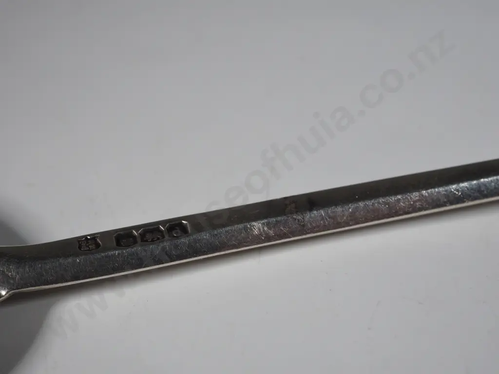 English Sterling Silver Seal-Top Spoon in Elizabethan Style. Image 1++