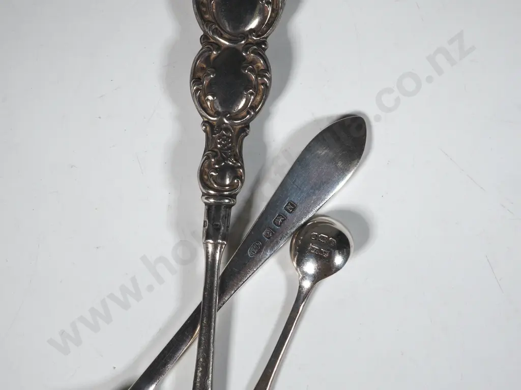 Sterling Silver Butter Knife, Mustard Spoon & Manicure Set Piece.  Image 1++