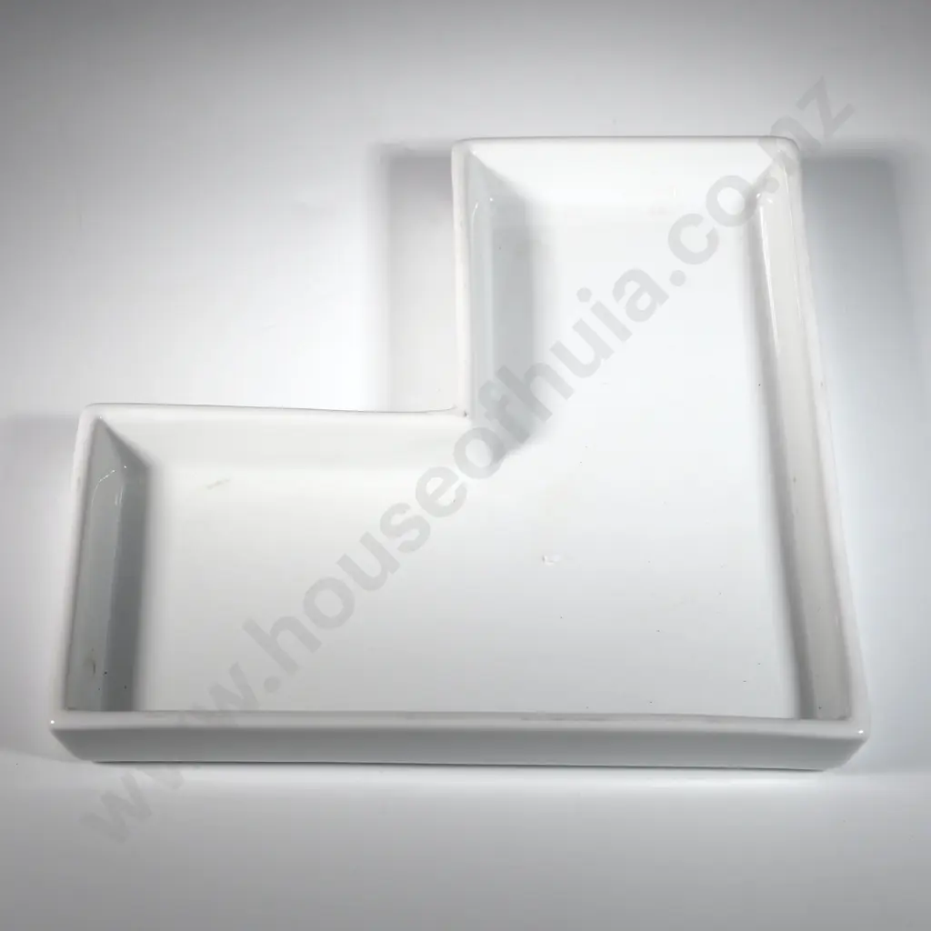 Vintage White Corner Dish. Image 1++