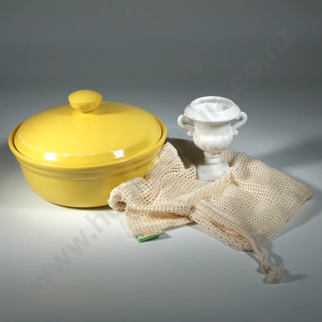 Servex Oven China Lidded Casserole Dish w Net Pouch, & White Miniature Urn. Image 1++