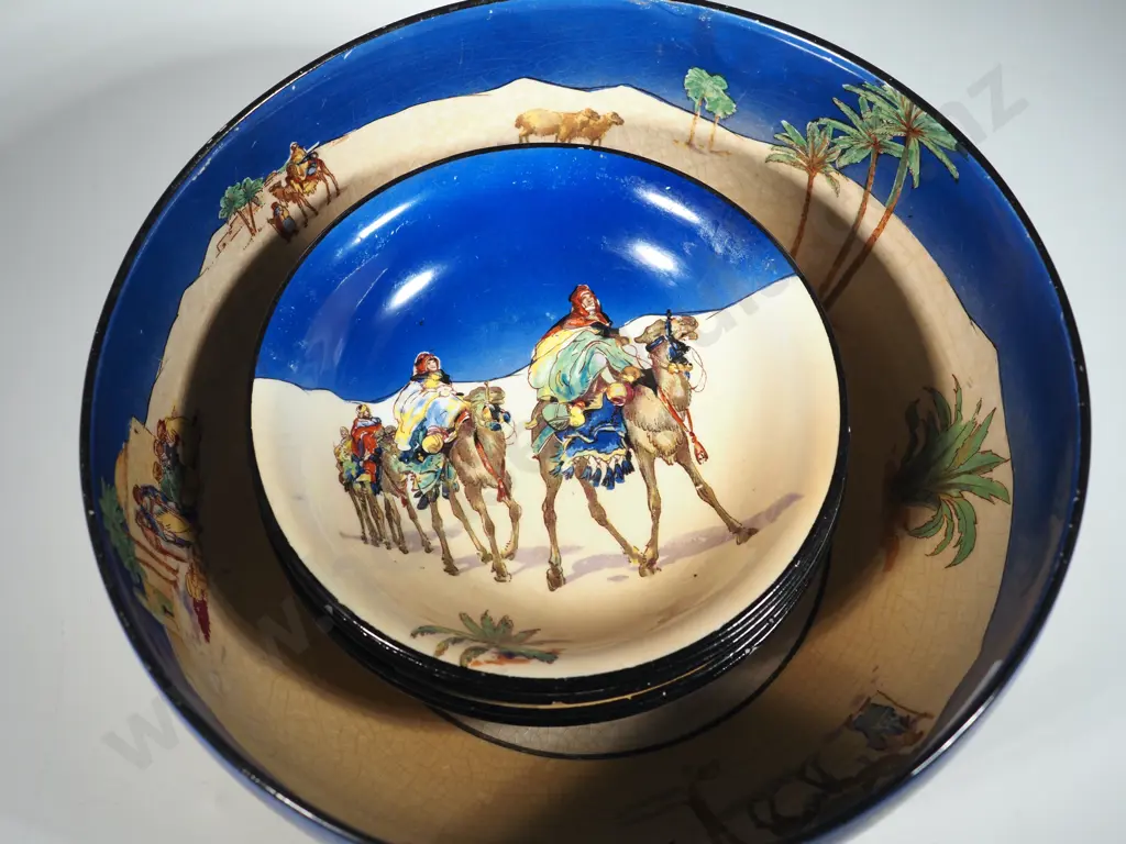 Five Dessert Dishes & Bowl w Arabian Design. Image 1++