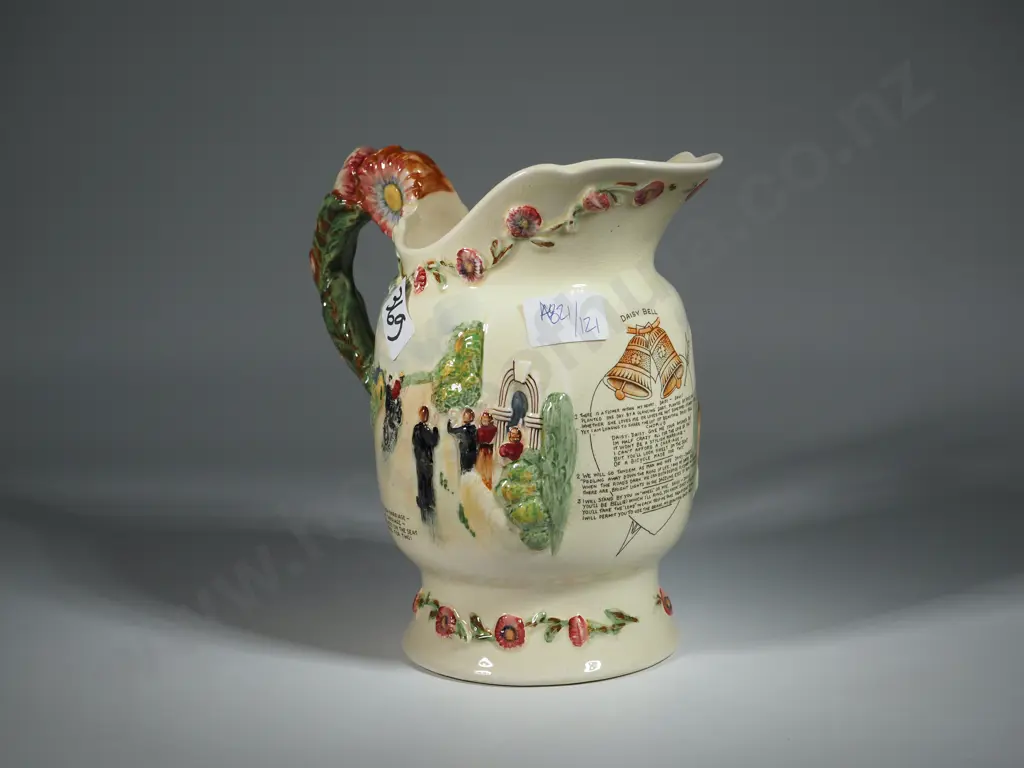 Crown Devon Daisy Bell Musical Jug. Image 1++