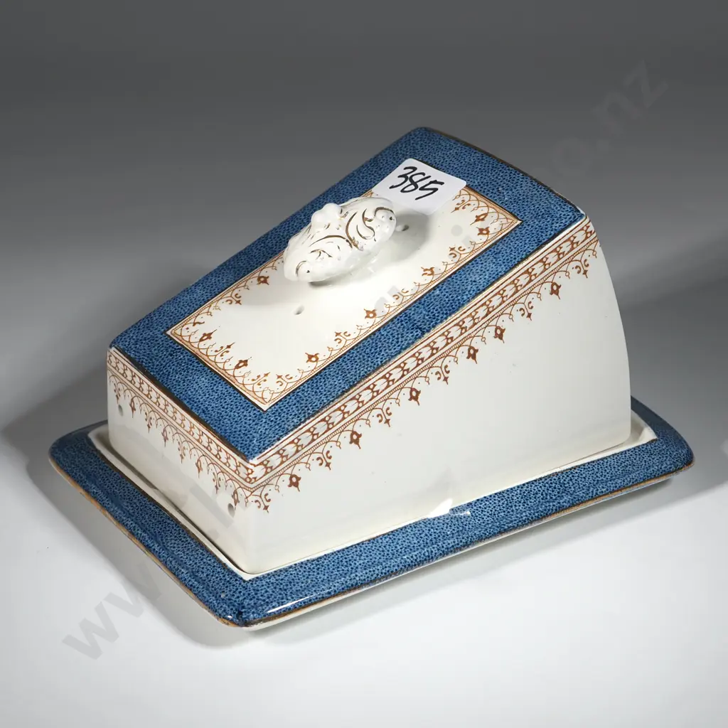 Cheese Keep - Plate & Cover in Blue/White/Gold Motif. Image 1++