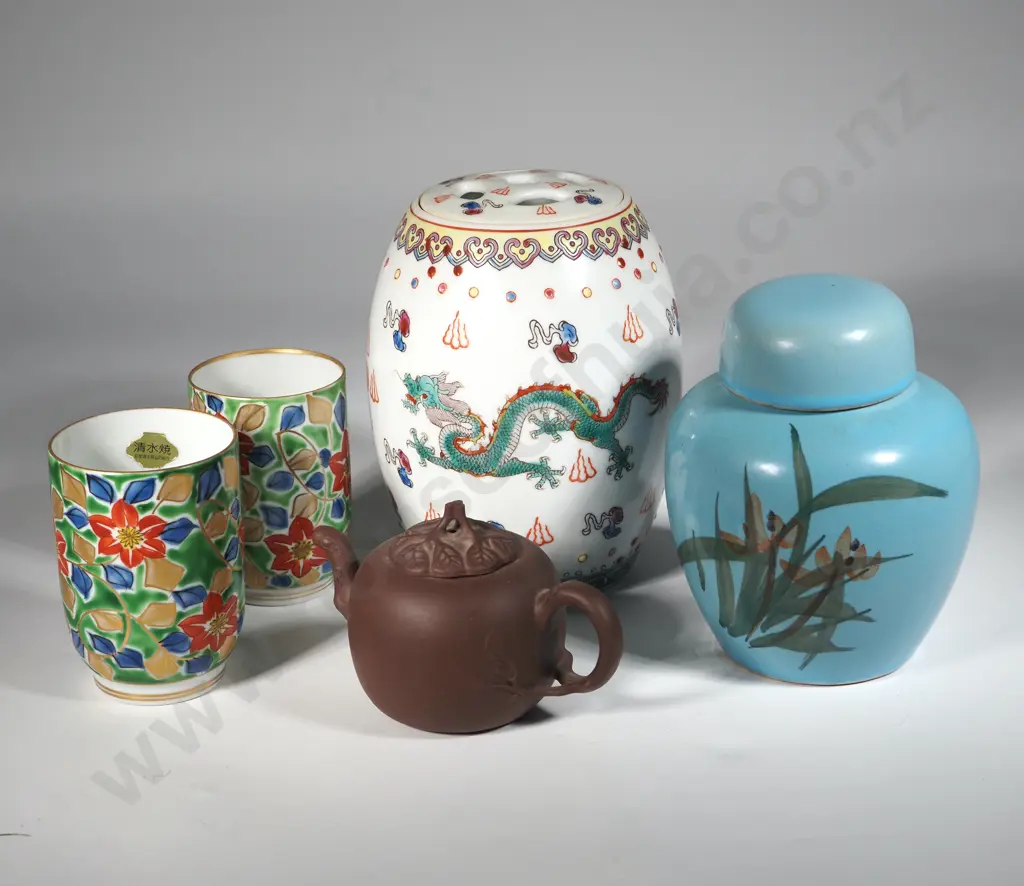 Assorted Lot of Oriental Ceramic Ware. Image 1++