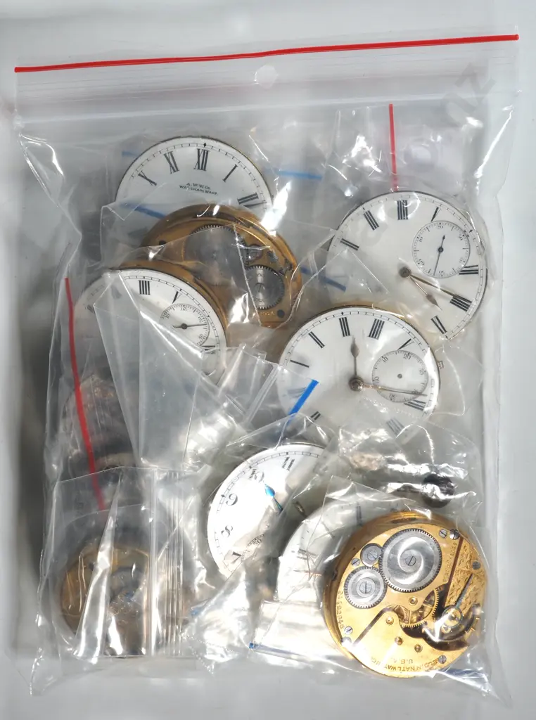 Assorted Lot of Pocket Watch Movements. Image 1++