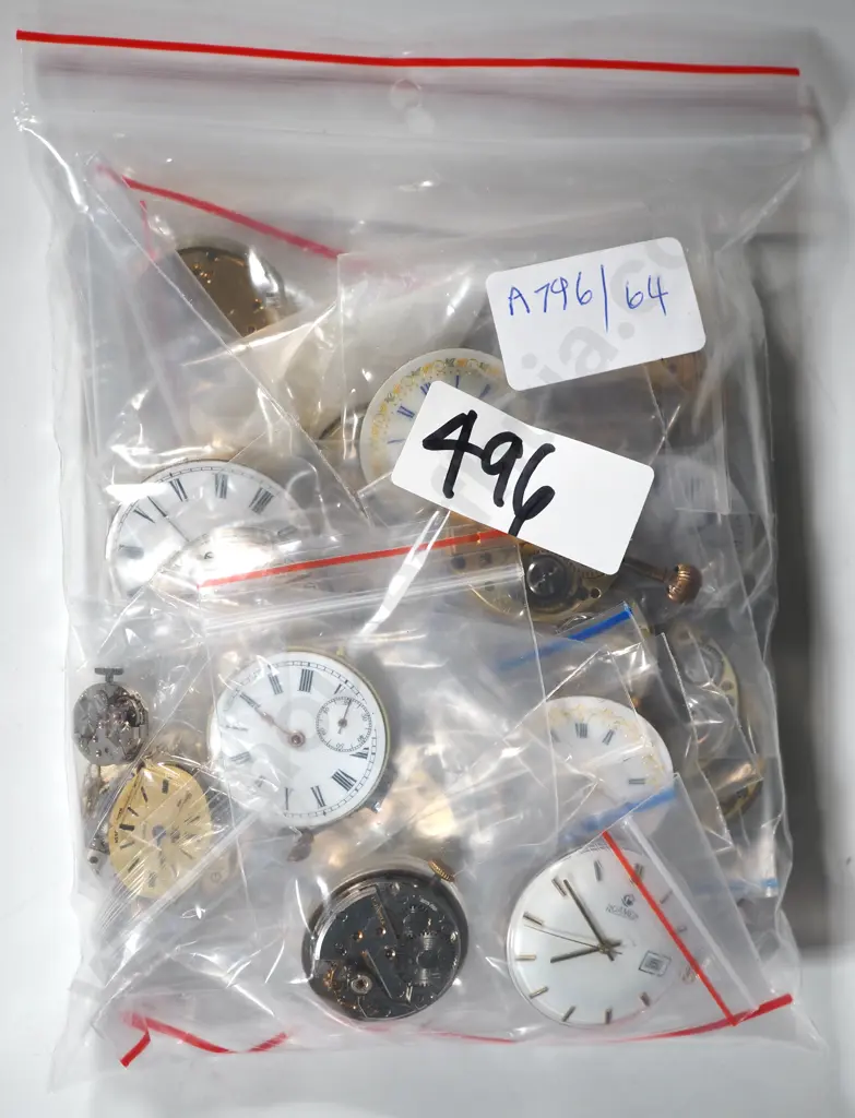 Assorted Lot of Pocket Watch Movements. Image 1++
