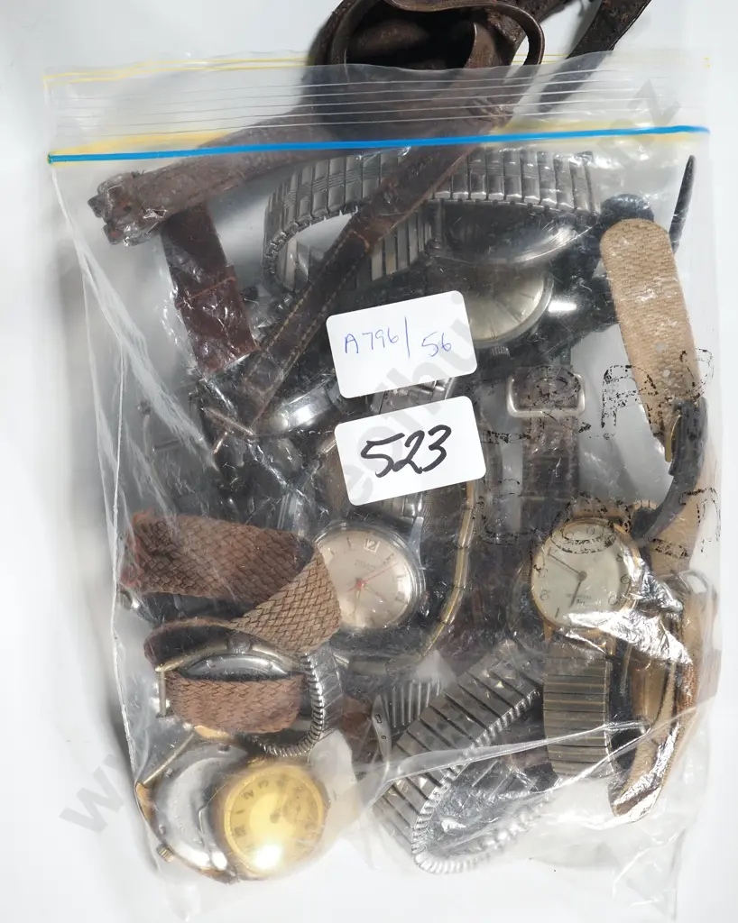 Selection Of Vintage Mens Wristwatches & Straps. Image 1++