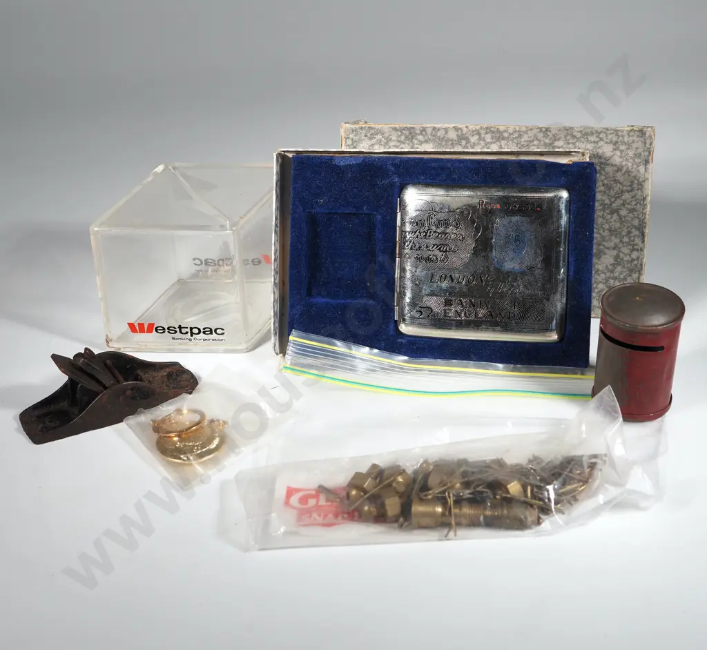 Assortment Lot of Items. Image 1++