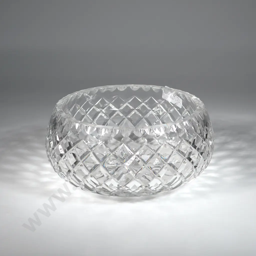 Cut Crystal Fruit Bowl. Image 1++