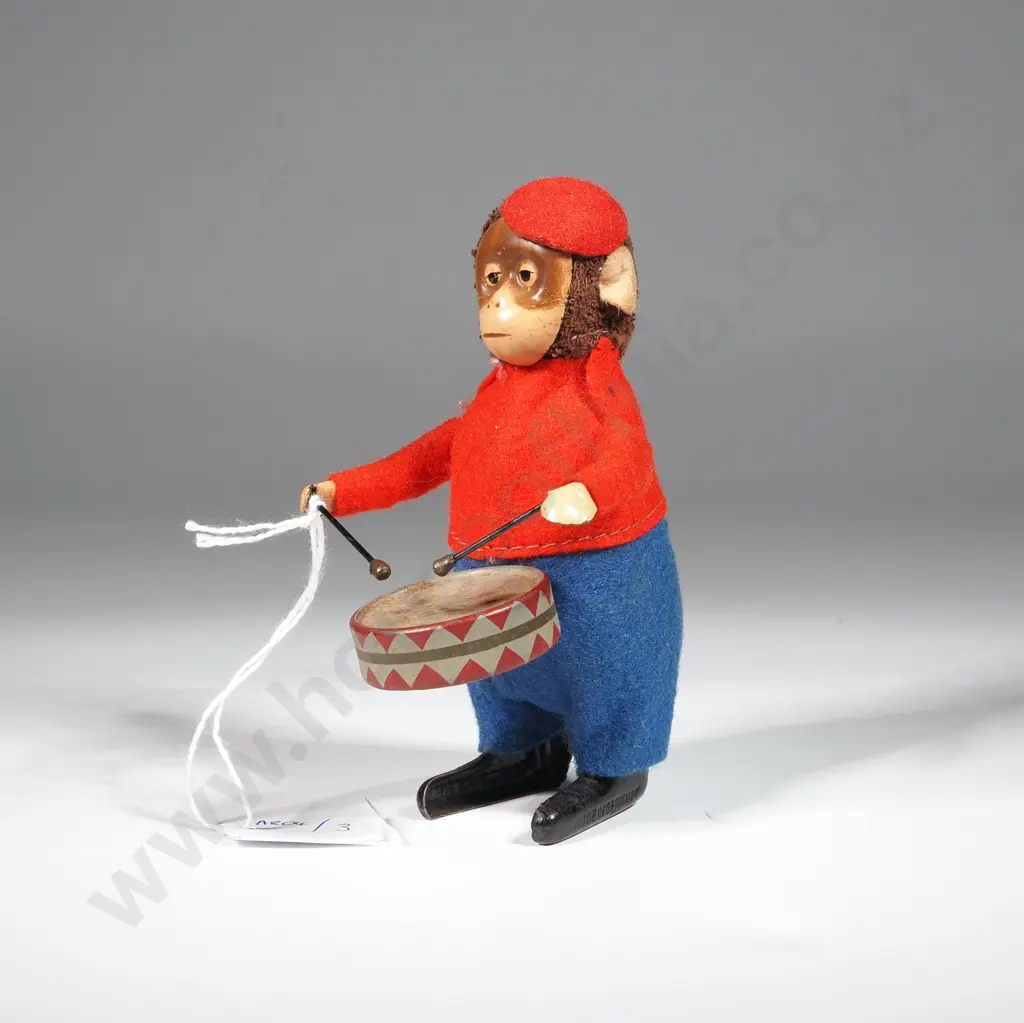 Schuco German Wind Up Monkey Drummer. Image 1++