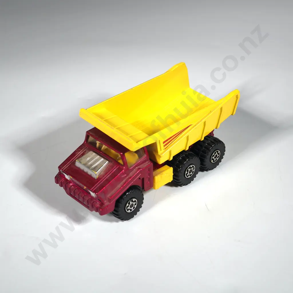 Matchbox Models of Yesteryear - Tipper Truck. Image 1++