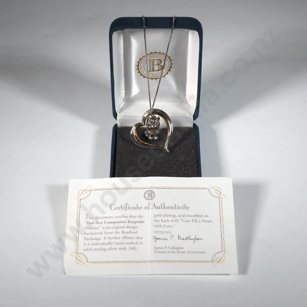 Sterling Silver with Gold Plated Accents Purr-fect Companion Cat Pendant &Sterling Silver Chain Image 1++