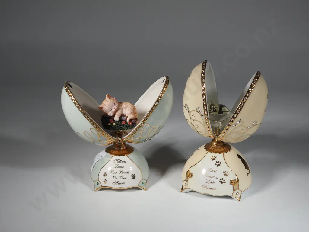 Two Kitten Dreams Music Box Eggs in Fabergé Style. Image 1++