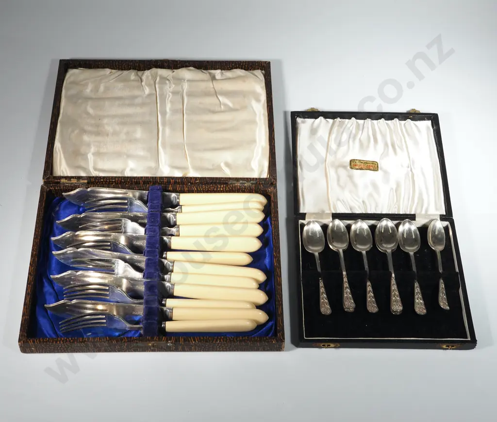 Two Cased S/P Cutlery Sets Image 1++